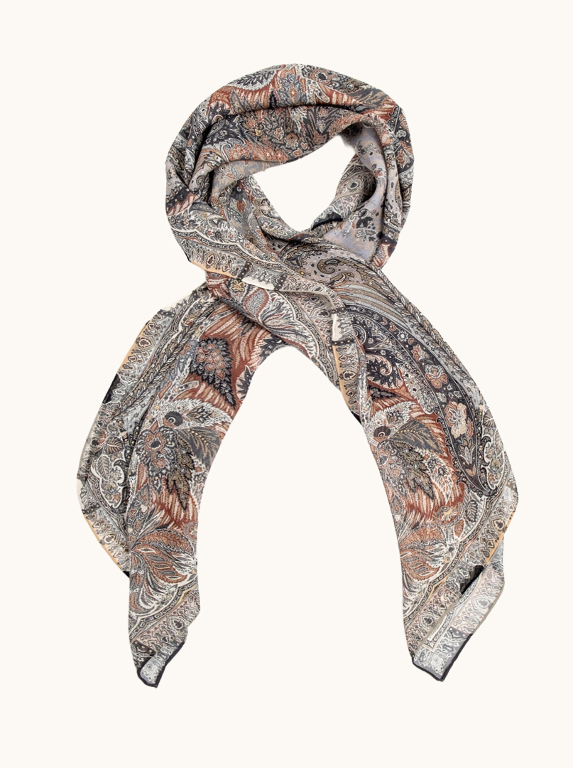 Large scarf 100% silk classic of the orient 105 cm x110 cm image 1
