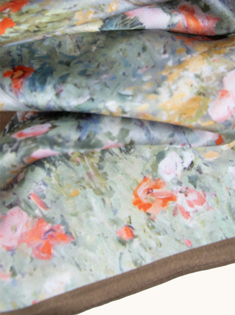 Double-sided narrow double silk shawl with painterly flowers 16cm x145cm image 3