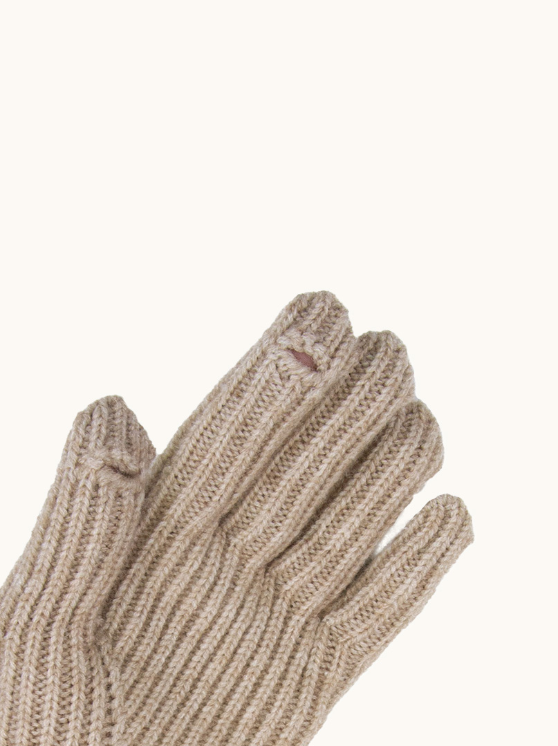 Gloves image 3
