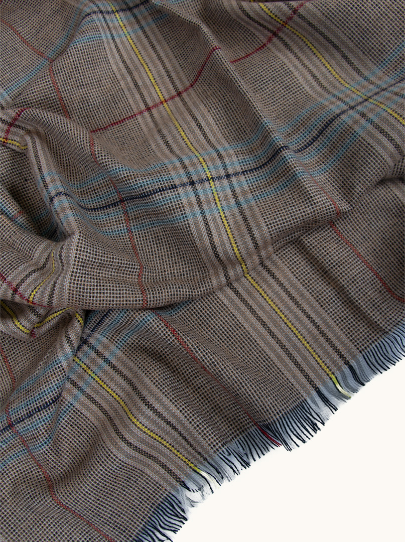 Warm gray scarf with wool, checked, 90cm x 200cm image 4