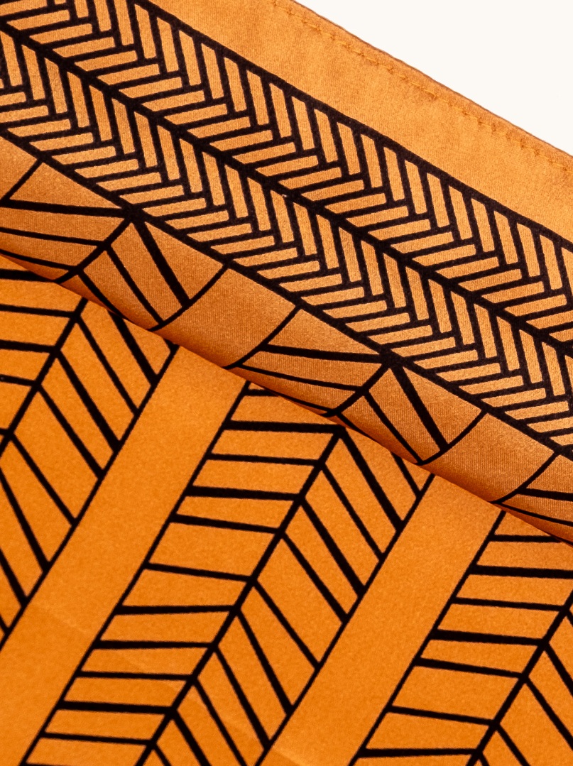 Small women's silk scarf with herringbone pattern, 53 cm x 53 cm image 4