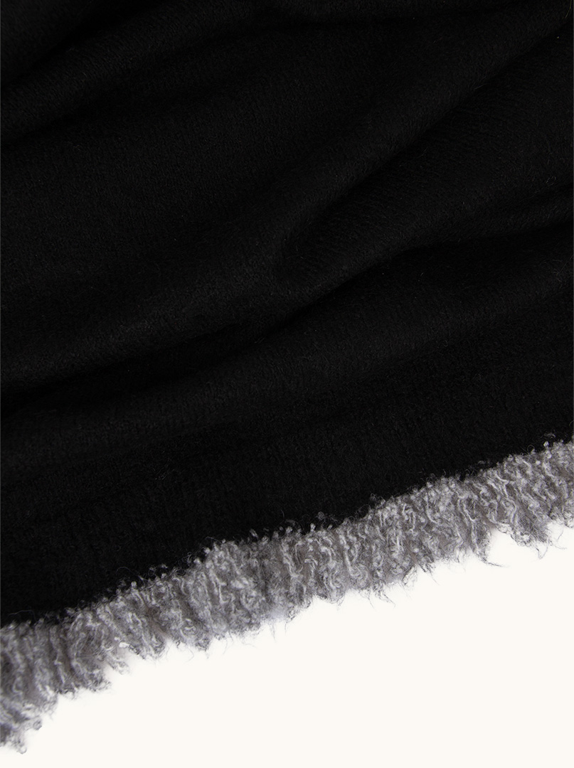 Black scarf with short tassels 55 cm x 200 cm image 3