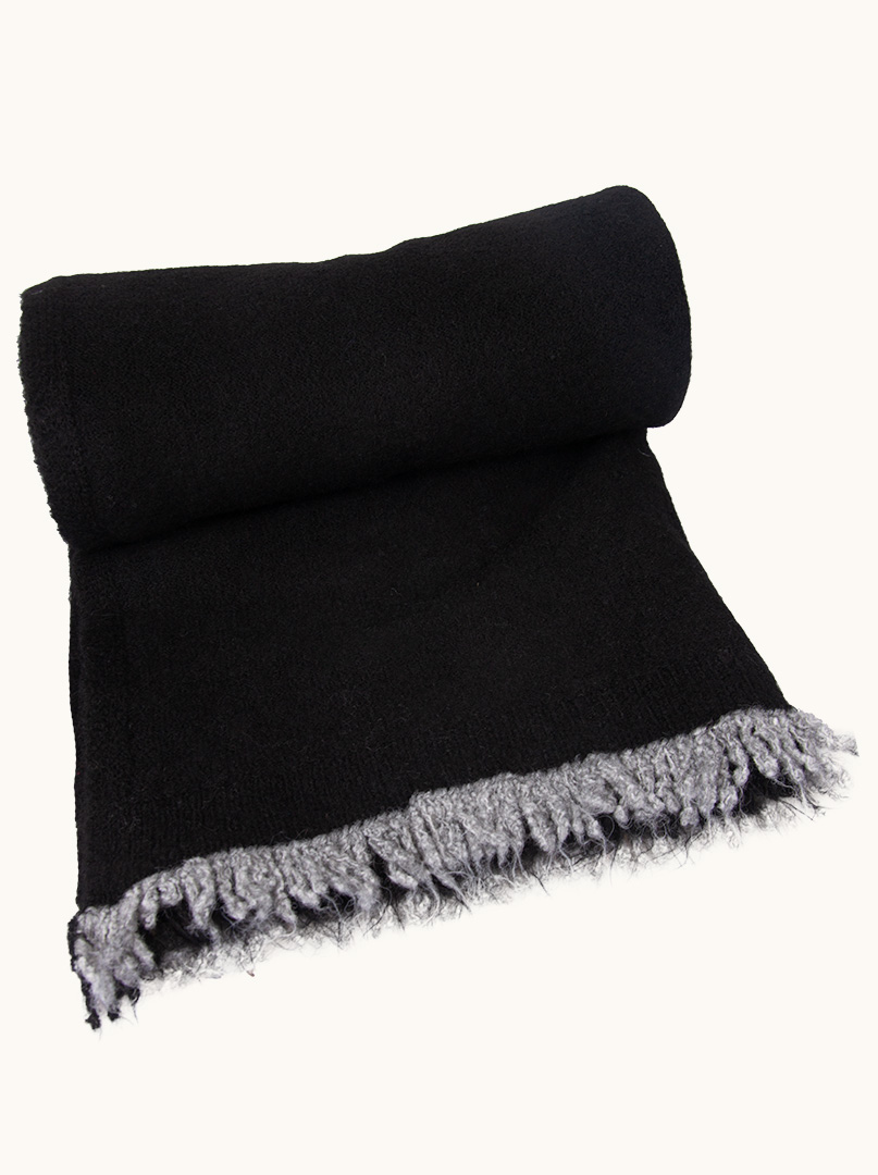 Black scarf with short tassels 55 cm x 200 cm image 4