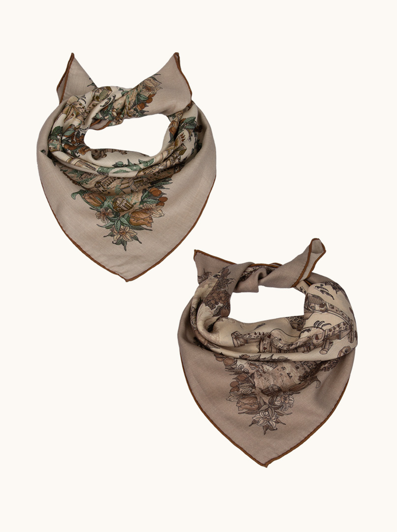 Double-sided wool-silk scarf hand-sewn with city motif 65 cm x 65 cm PREMIUM image 1