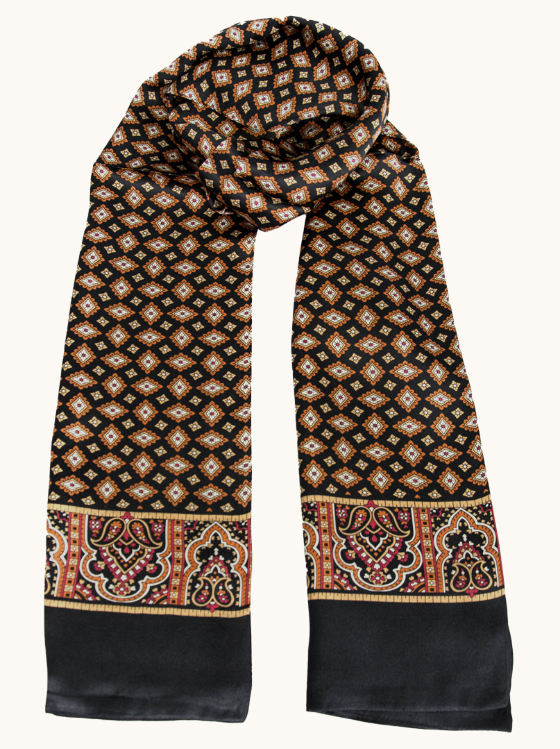 SCARF WITH PATTERN image 1