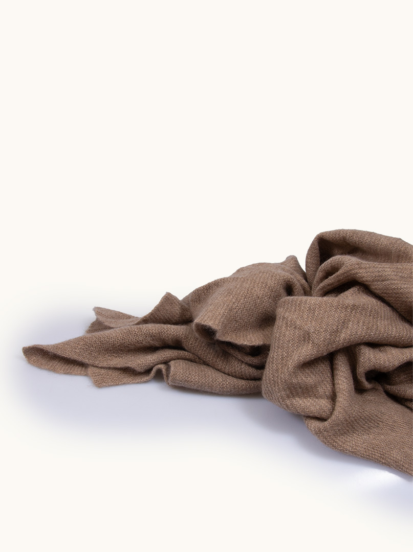 Exclusive cashmere brown with frill 50 cm x 220 cm PREMIUM image 2