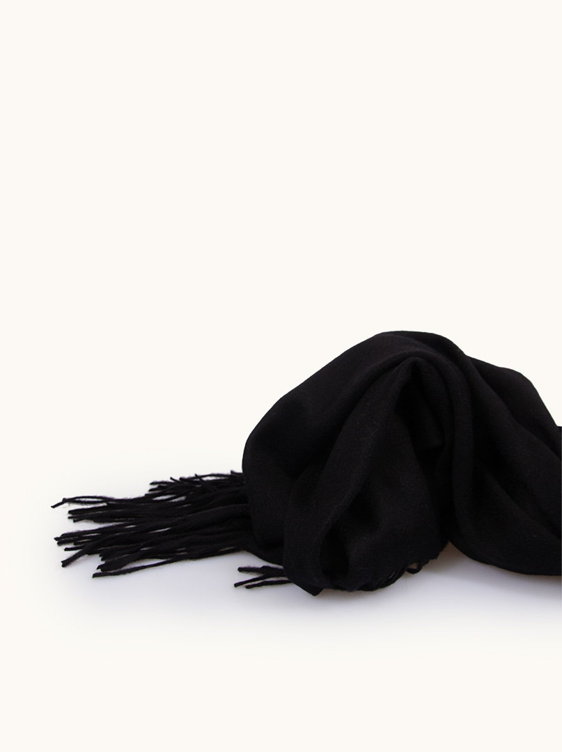 Scarf 100% wool black with tassels 70 cm x 180 cm image 2