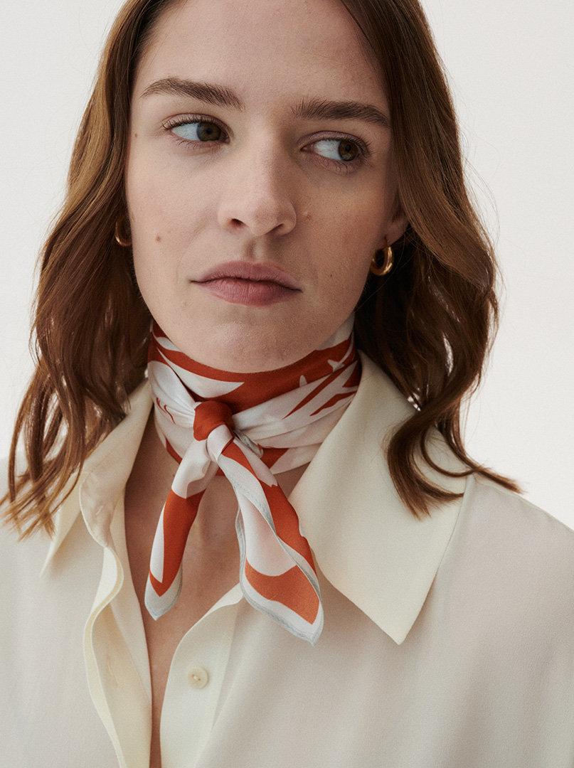 Silk scarf with white flower motif  70 cm x 70 cm image 1