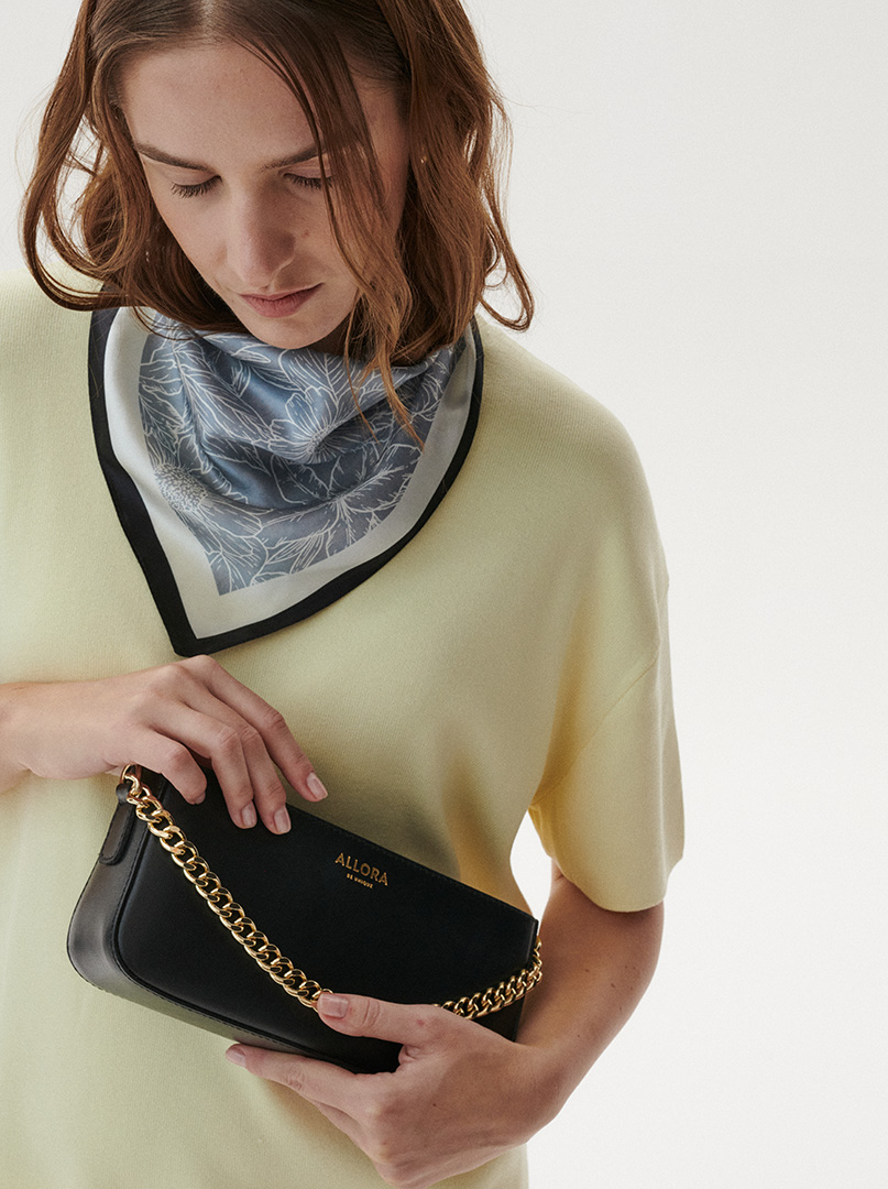 Allora chain mailbag in PREMIUM natural leather image 3