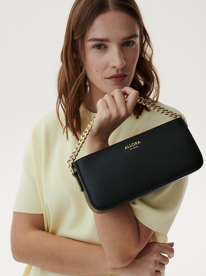 Allora chain mailbag in PREMIUM natural leather image 1
