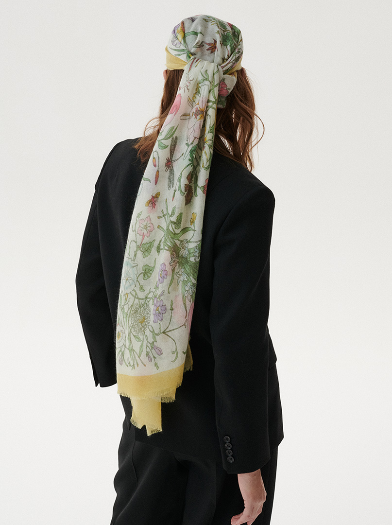 Exclusive cashmere floral shawl with yellow trim 75 cm x 200 cm PREMIUM image 2