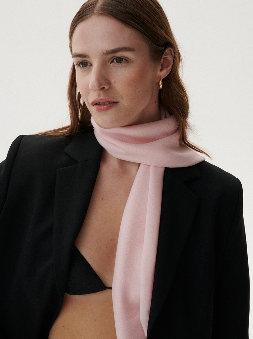 Pink wool scarf 95 cm x 210 cm PREMIUM image 1