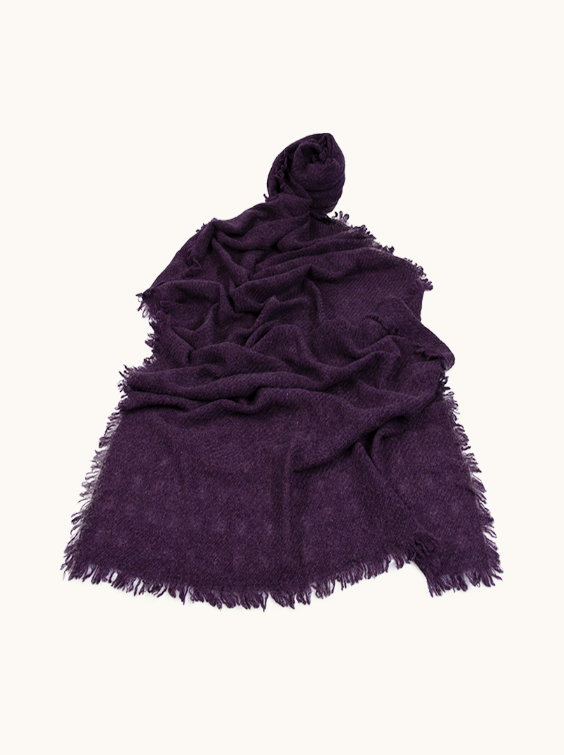 Ecru cashmere scarf with contrasting trim - luxurious lightness and minimalism PREMIUM image 1