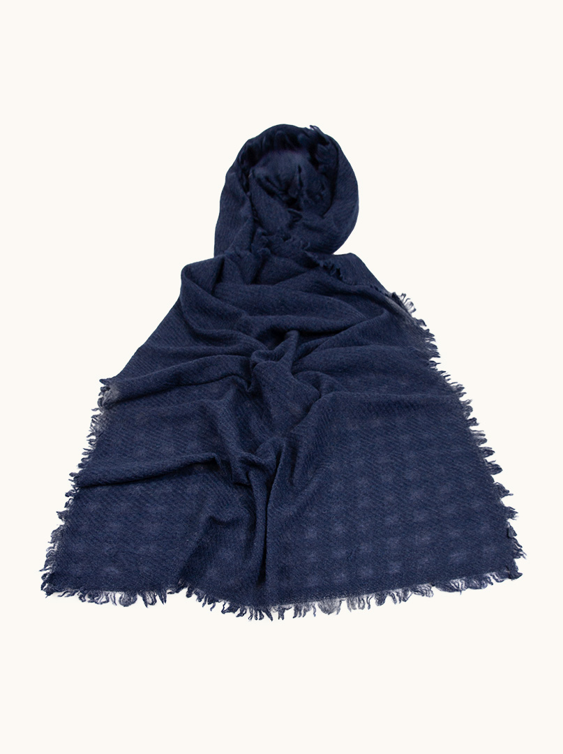 Ecru cashmere scarf with contrasting trim - luxurious lightness and minimalism PREMIUM image 1