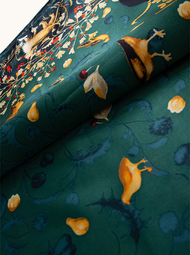 Green sling with animal motif 110 CM X 110 CM image 4