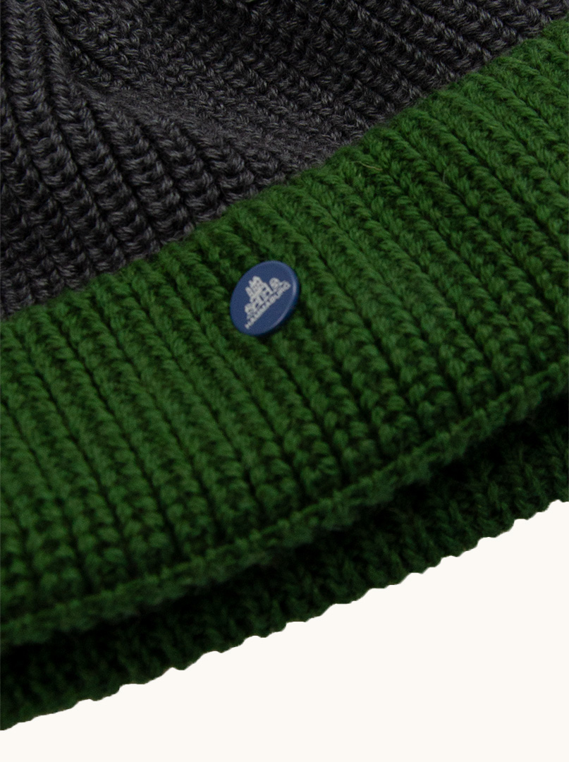 Warm navy blue docker cap with green turn-up Hammburg image 4