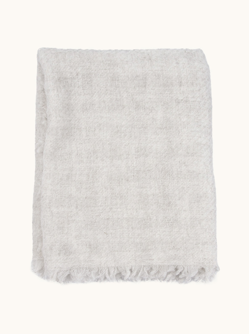 Ecru cashmere scarf with contrasting trim - luxurious lightness and minimalism PREMIUM image 2