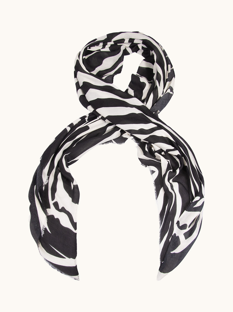 Scarf 100% viscose with animal motif 90 cm x 180 cm image 3