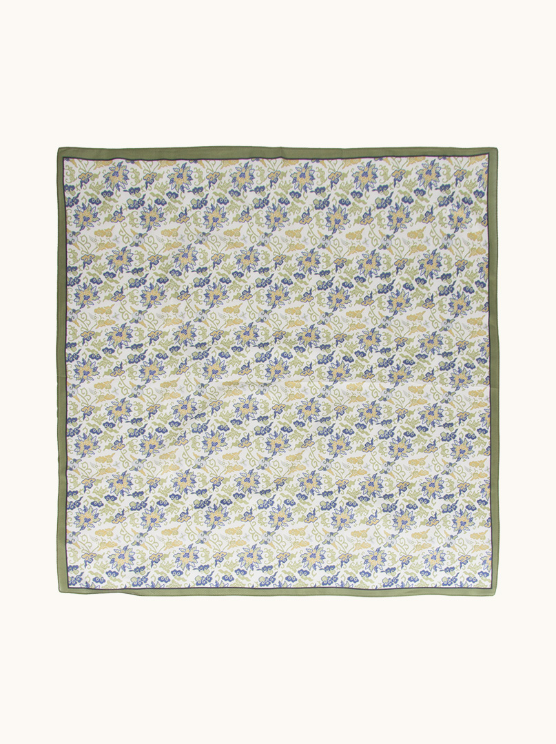 Women's floral pattern scarf in mulberry silk and  cotton 65cm x 65cm image 2