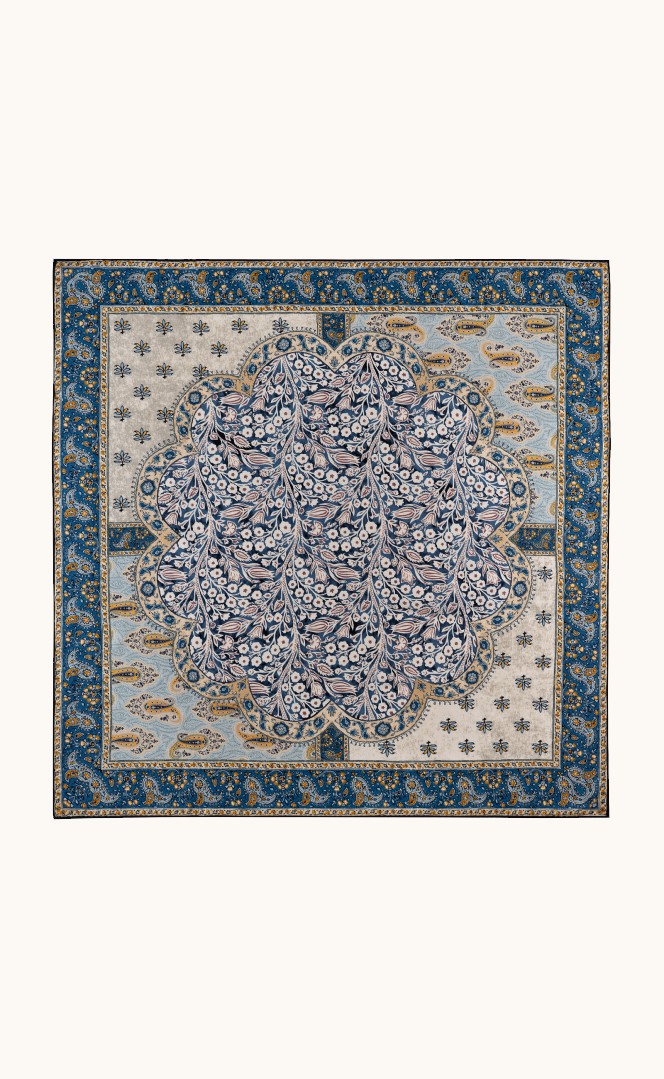 Large wool-silk scarf with floral and paisley motif 90x90 cm image 1