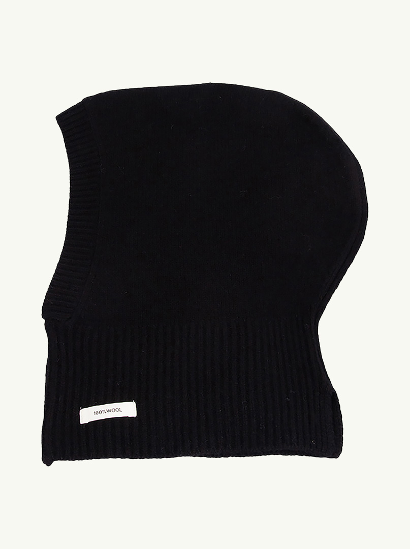 Fitted hood in wool black image 2