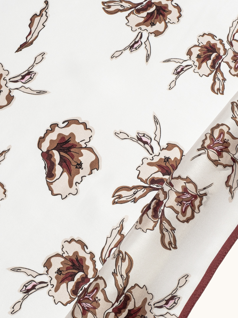 Small women's silk scarf with herringbone pattern, 53 cm x 53 cm image 4