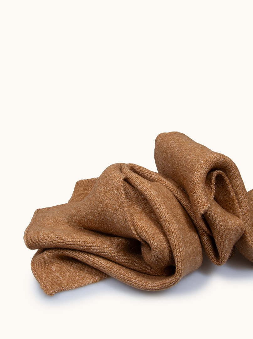 Scarf in caramel shade 32 cm x 190 cm image 1