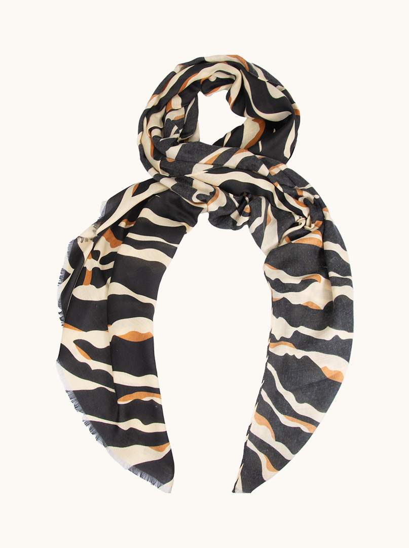 Scarf 100% viscose in animal print 90 cm x 180 cm image 2