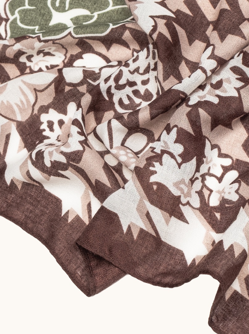  Lightweight 100% viscose shawl with rose and peplite pattern 70 cm x180 cm image 3