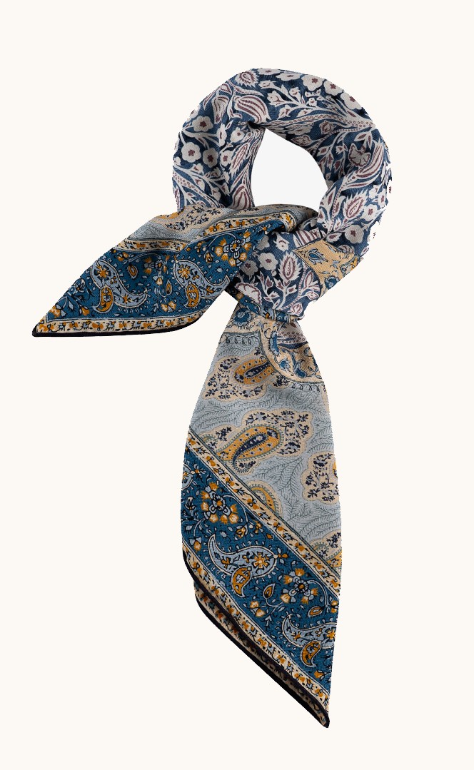 Large wool-silk scarf with floral and paisley motif 90x90 cm image 2