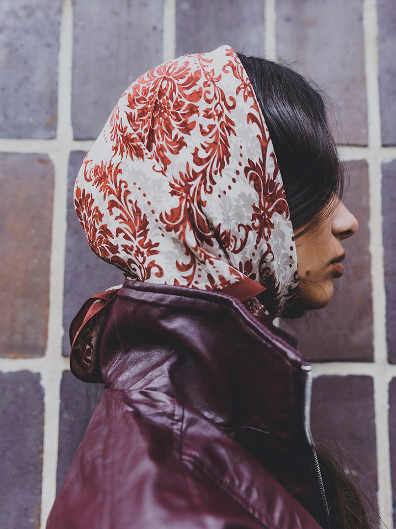 Small silk scarf SILVA 53x53 cm PREMIUM image 4