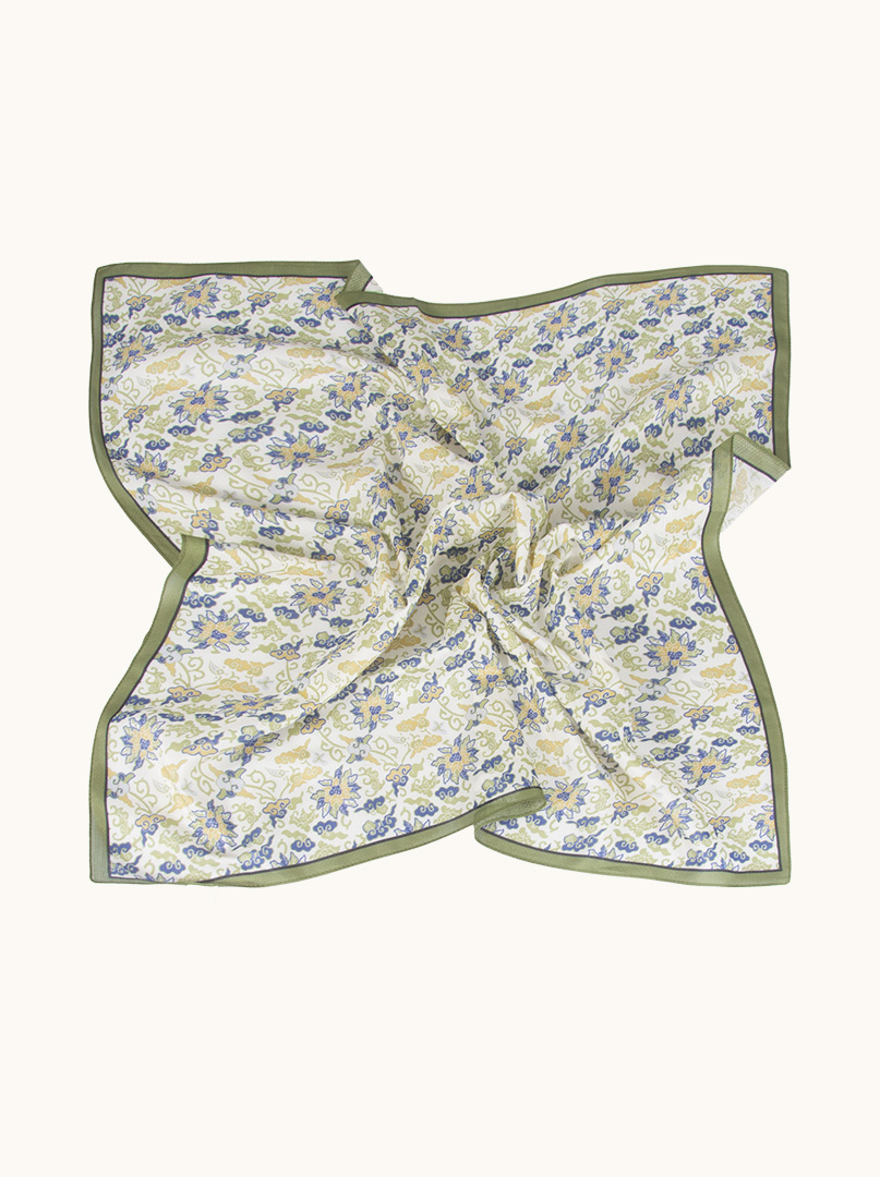Women's floral pattern scarf in mulberry silk and  cotton 65cm x 65cm image 3