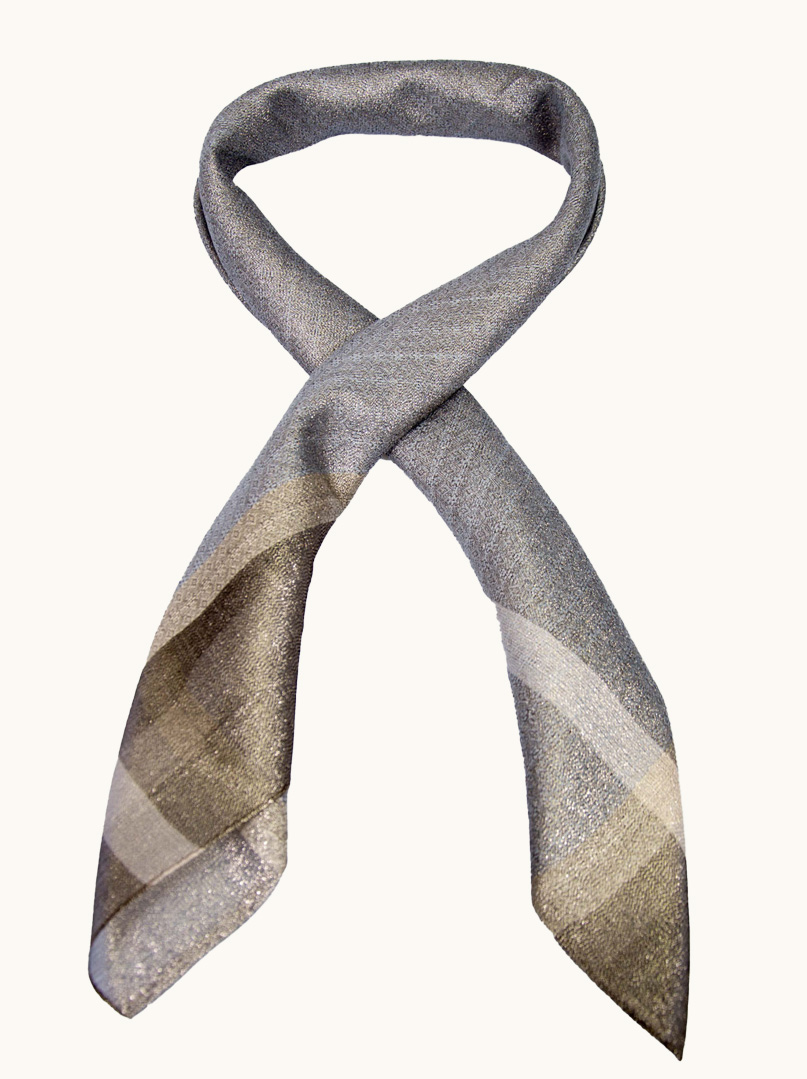 Scarf with silk image 1
