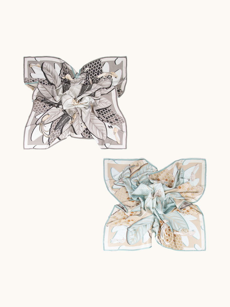 Exclusive double-sided silk scarf with floral motif 110cm x 110cm image 1