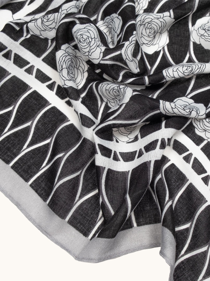 Lightweight 100% viscose shawl in black and white roses 70 cm x180 cm image 4