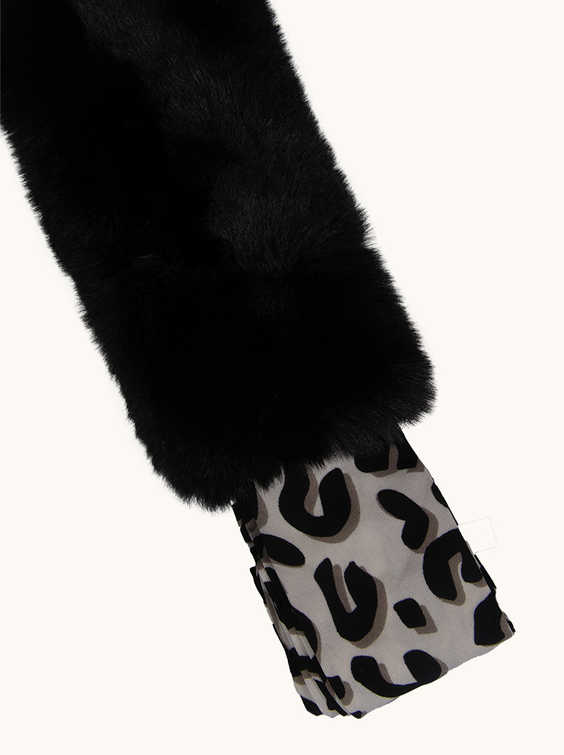 Panther fur collar scarf image 2