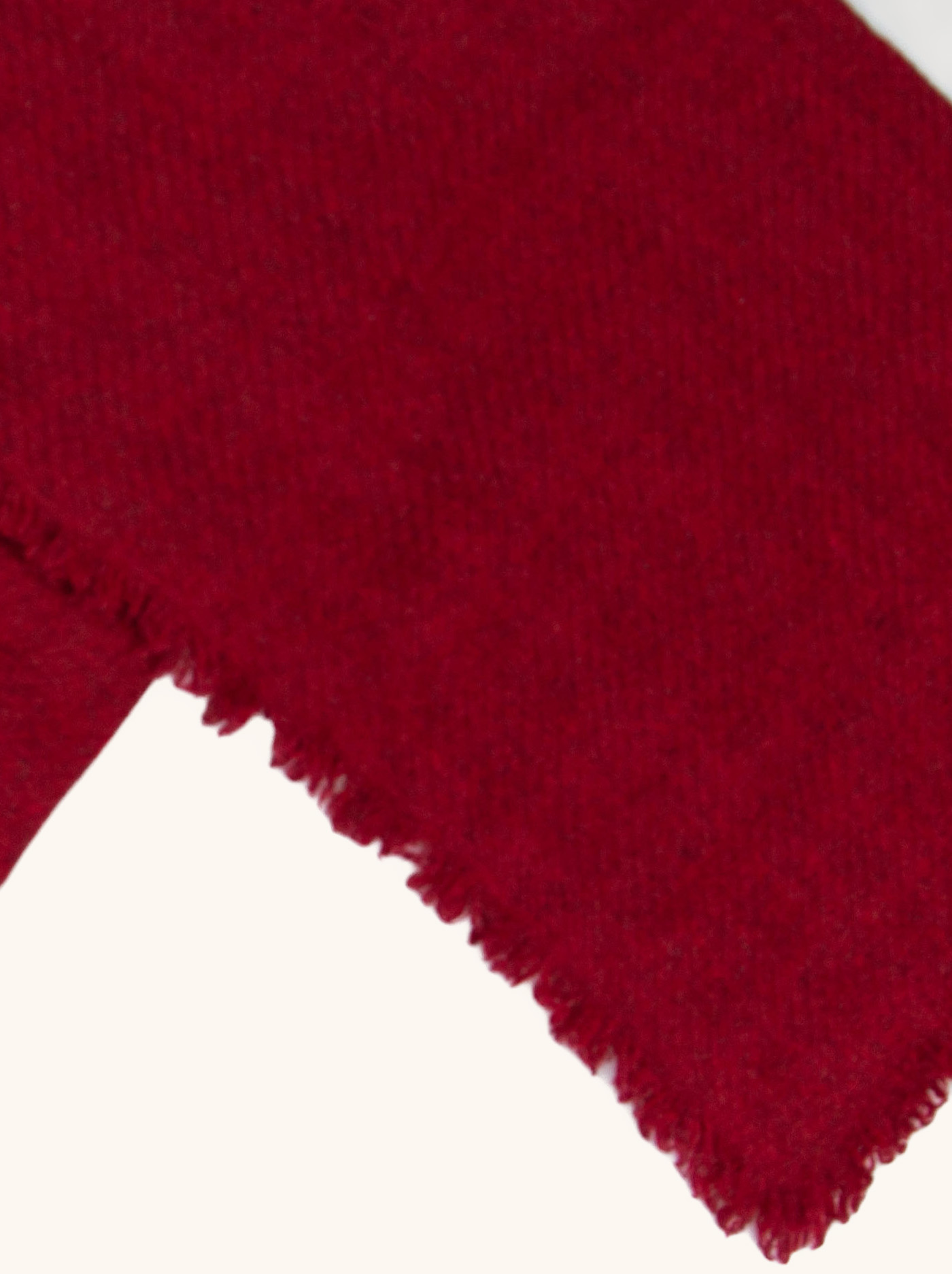 Ecru cashmere scarf with contrasting trim - luxurious lightness and minimalism PREMIUM image 4