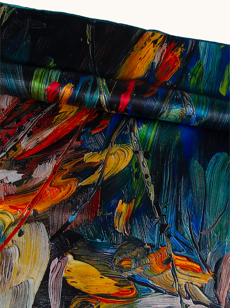 Large women's silk scarf in an expressive pattern 110cm x110cm image 3