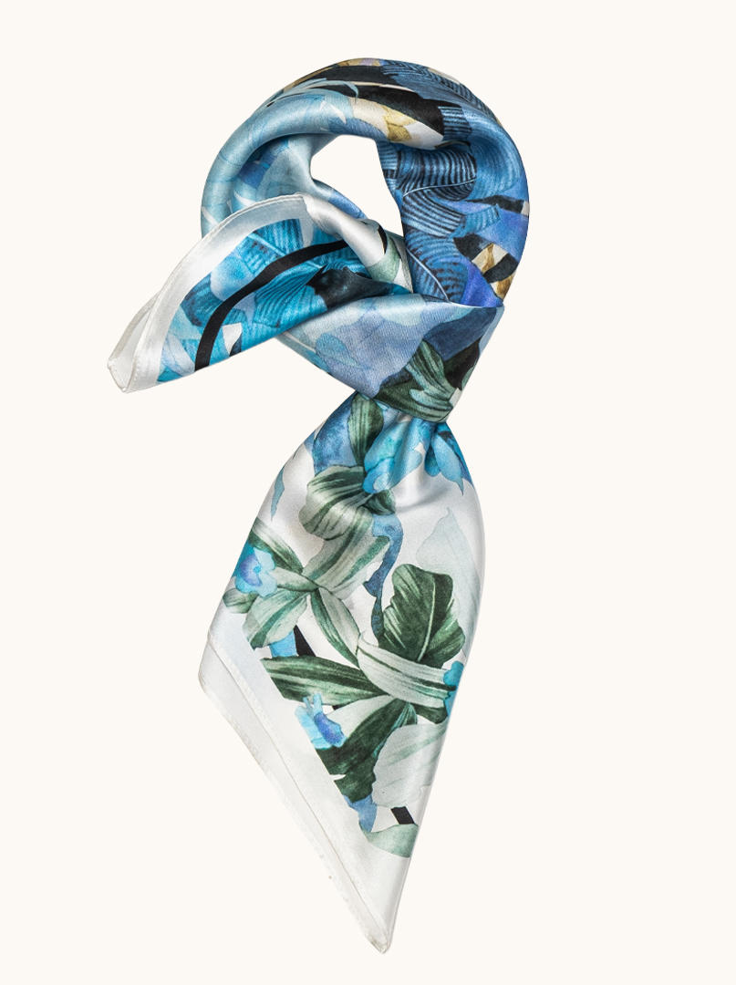 Medium silk scarf secret leaves 68cm x 68 cm image 1