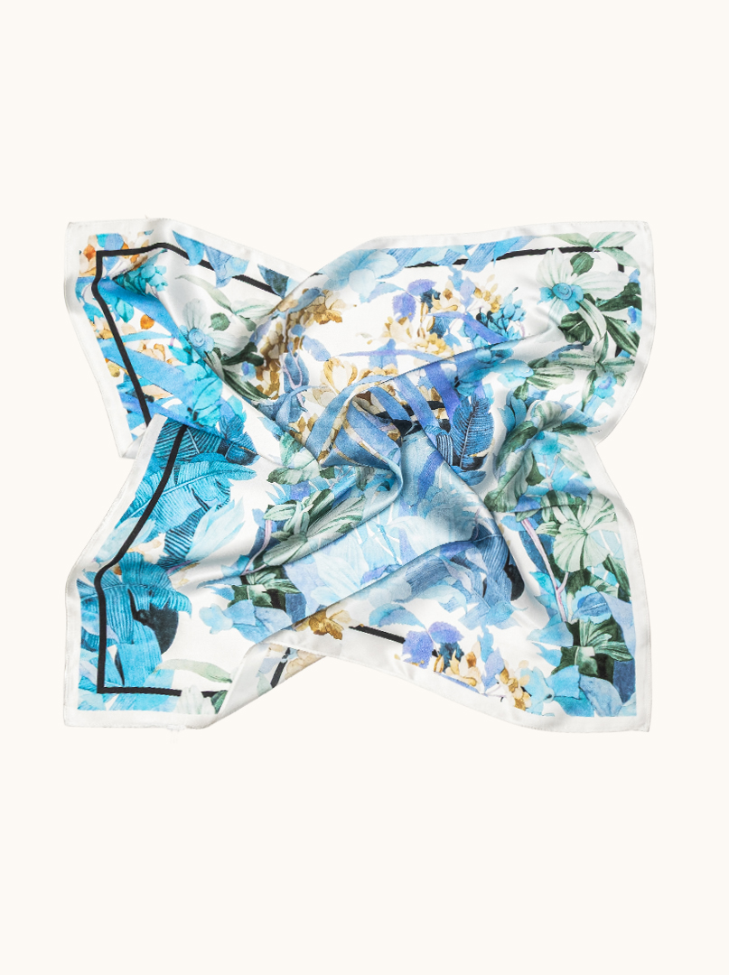 Medium silk scarf secret leaves 68cm x 68 cm image 3