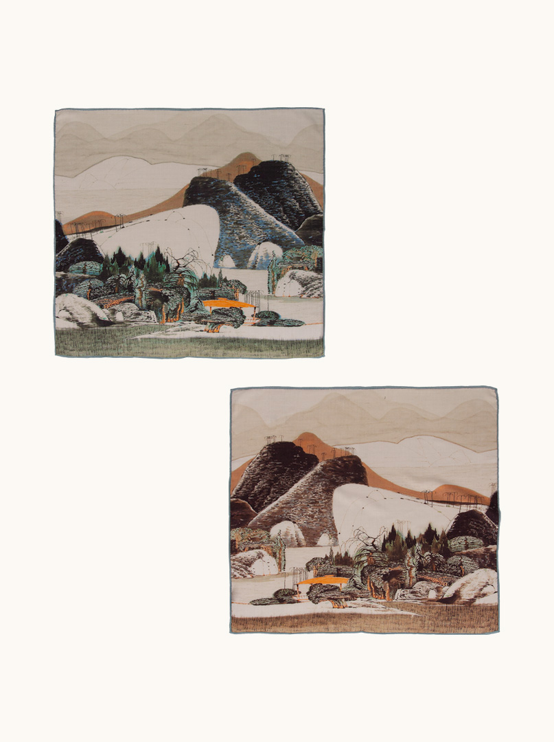 Double-sided wool-silk scarf with painterly landscape pattern 65 cm x 65 cm PREMIUM image 2