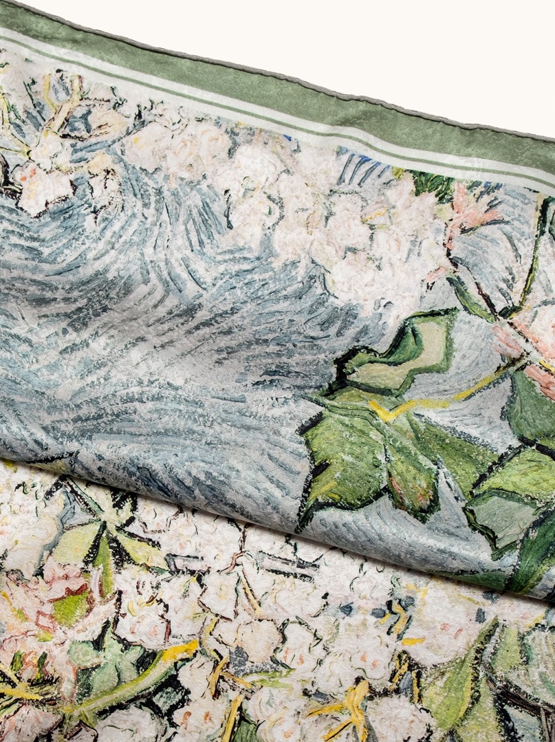 Large reversible silk scarf with floral pattern, 90 cm x 90 cm image 4