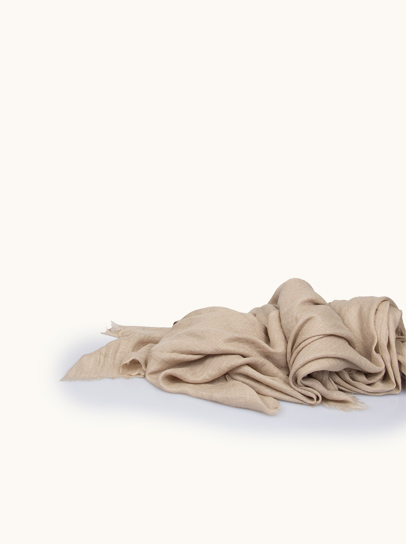 Viscose shawl in beige 105 cm x 210 cm image 2