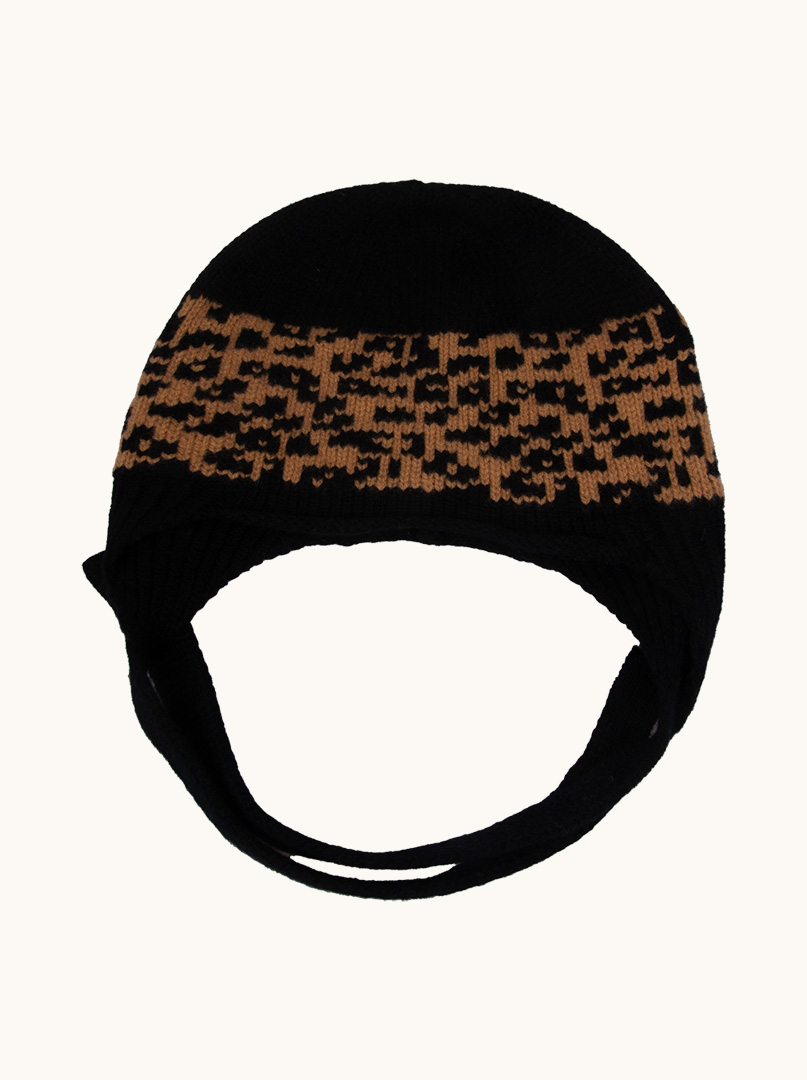 Beanie with binding 100% wool black with animal motif image 2