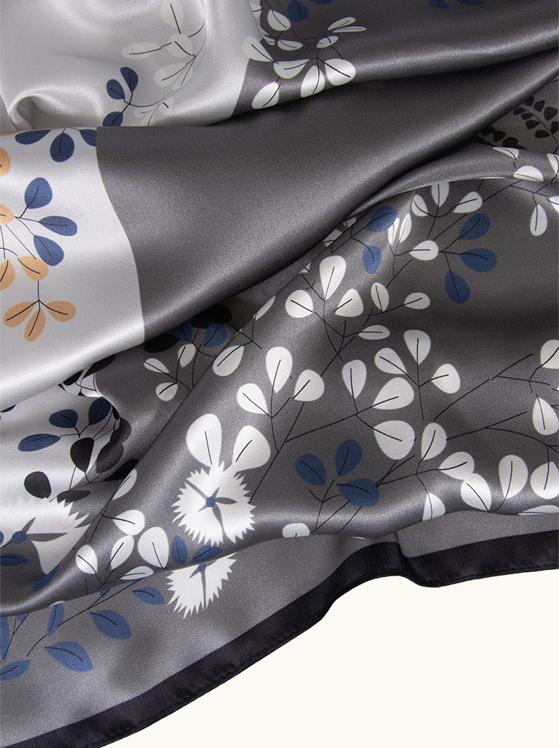 Grey silk scarf with floral motif 55 cm x 170 cm image 3