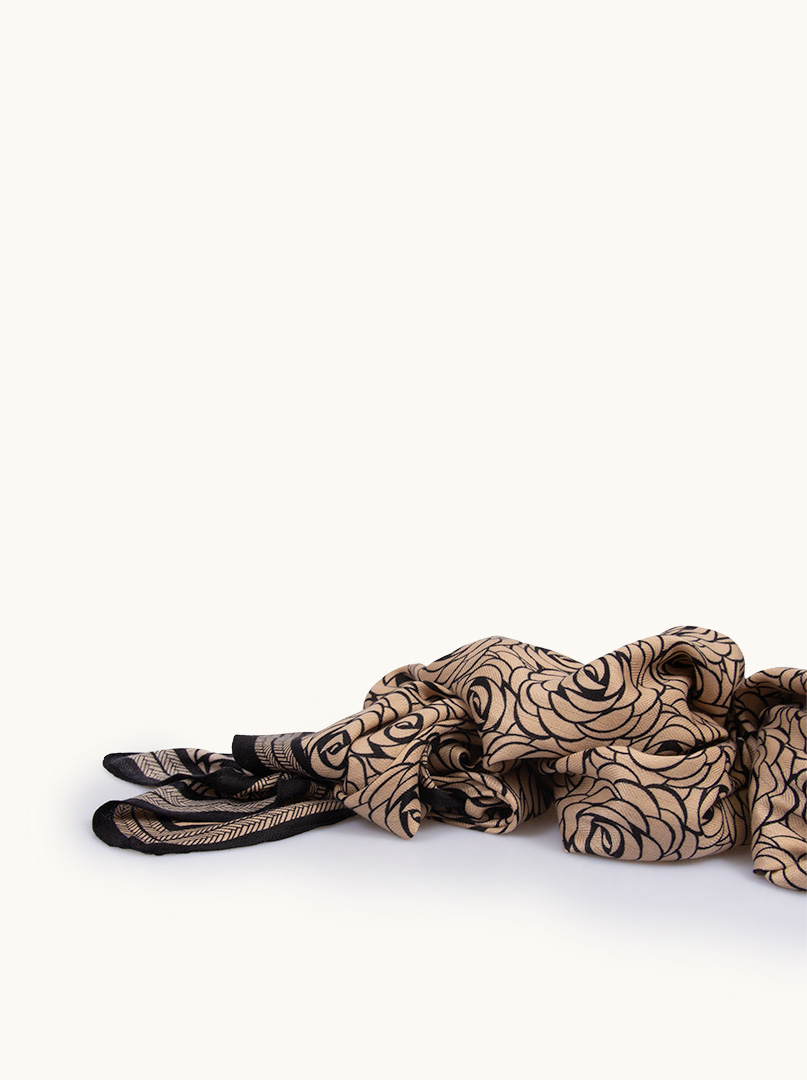 Light brown light scarf with roses 65cm x 180cm image 3