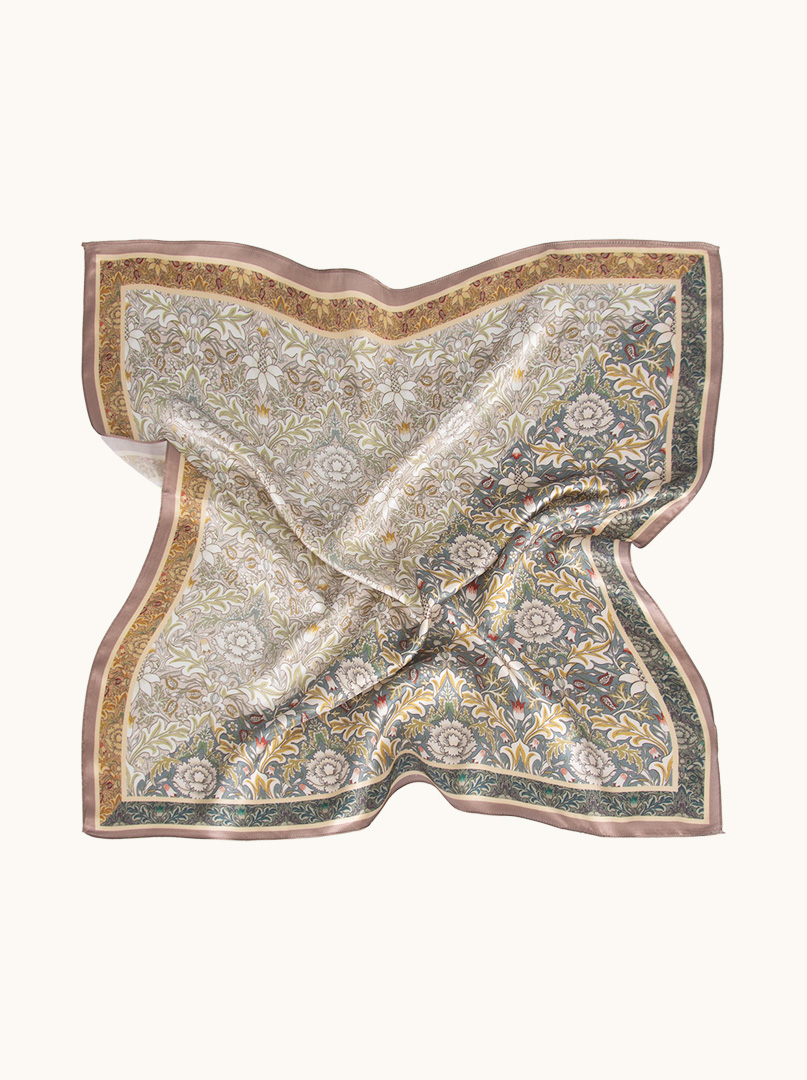 Silk scarf in the style of classic elegance 68cm x68cm image 4
