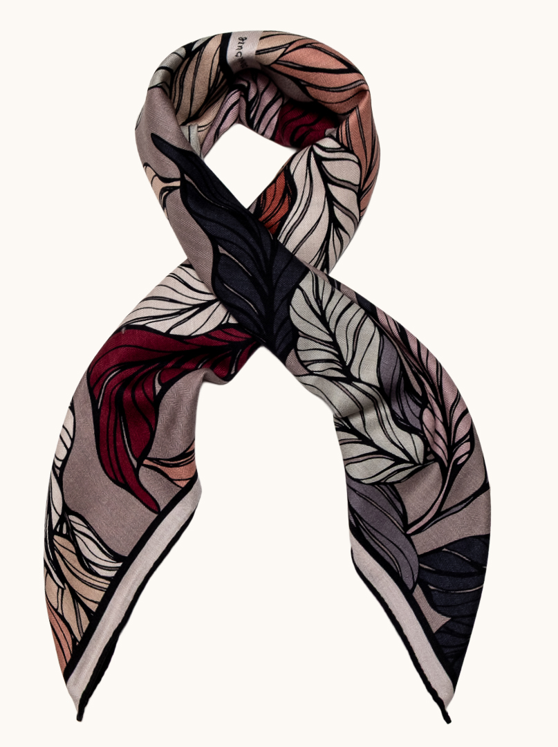 Elegant large wool and silk scarf with a floral motif, 90 cm x 90 cm image 3