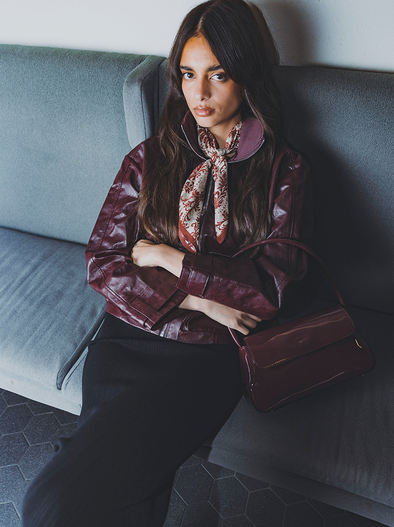 Lunaria burgundy patent leather handbag - elegant baguette in retro glamour style image 1