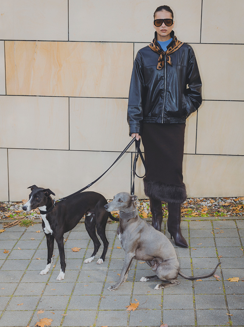 Silk Wilderness scarf in glamour version 65cm x 65cm image 1